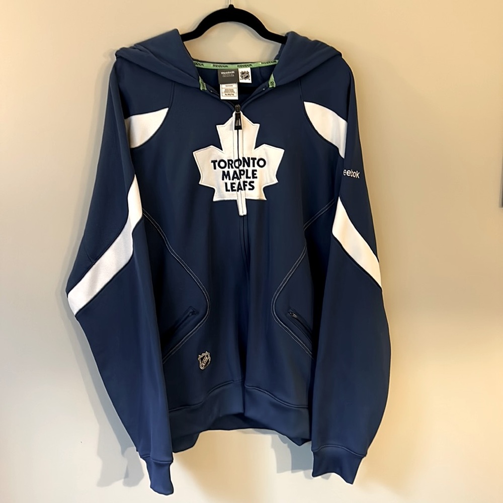 NWOT Toronto Maple Leafs Reebok Hoodie
